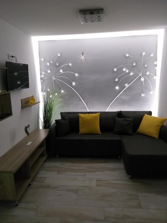Arapartman Zamardi Luaran gambar